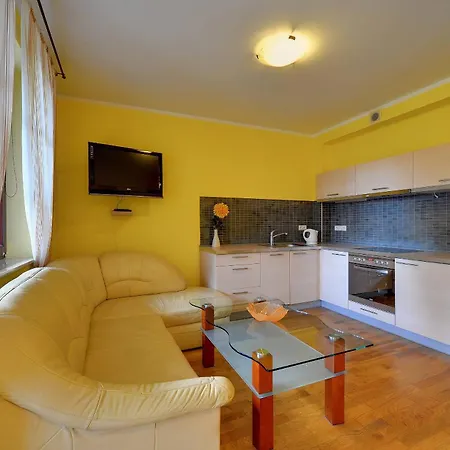 Komfortowe Sun Seasons 24 W Karpaczu Z Balkonem By Renters 公寓 卡尔帕奇